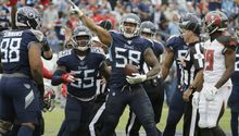 Titans hilvanó su segunda victoria tras remontar a Buccaneers