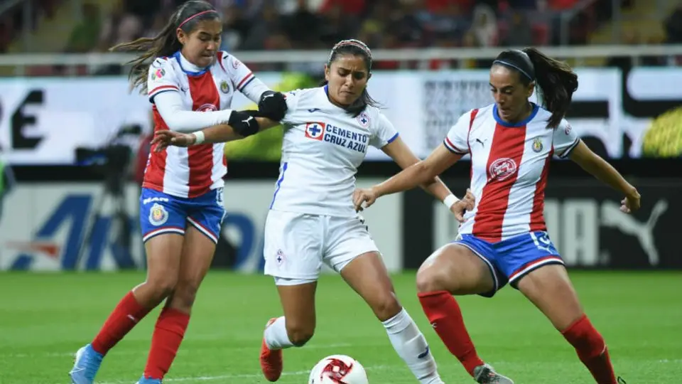 Chivas y Cruz Azul firmaron empate en su debut del Clausura 2020 en Liga Femenil