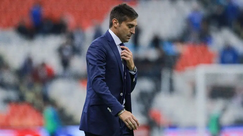 Rayados anunció la salida del técnico Diego Alonso