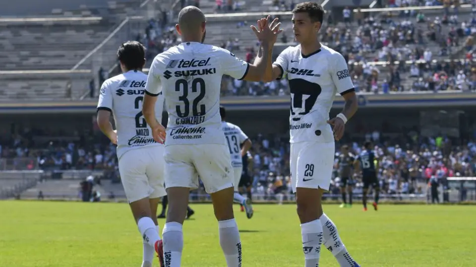 Pumas: Dinenno y Carlos González podrían comandar la ofensiva aurizaul