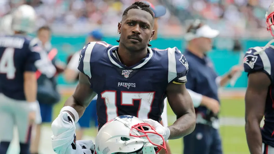 New England dejó en libertad a Antonio Brown tras 11 días en el equipo