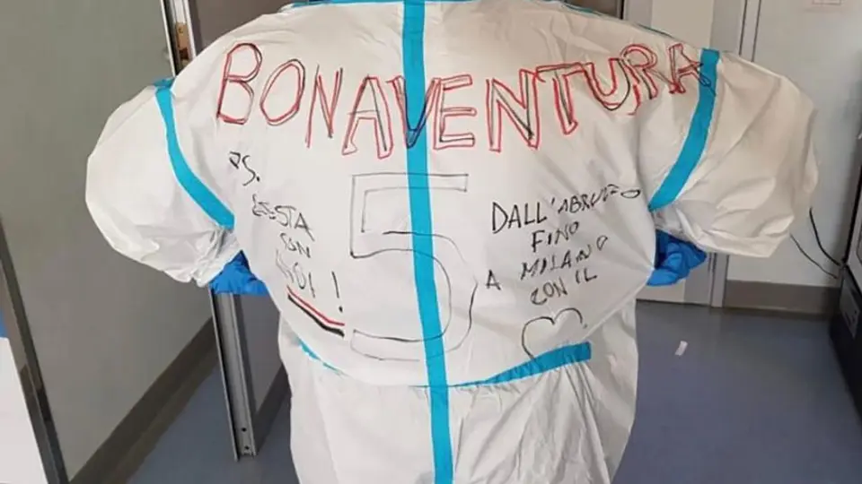 AC Milan homenajeó a los doctores de Italia por su lucha contra el COVID-19