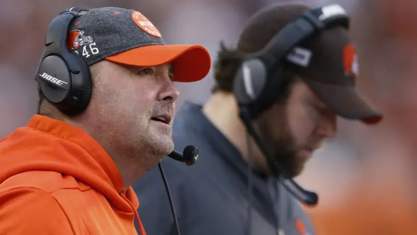 Browns despidió a Kitchens tras decepcionante primera campaña