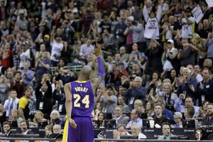 Dueño de los Mavericks decidió retirar el '24' en honor a Kobe Bryant