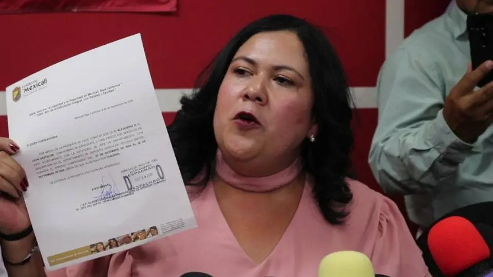 Senadora León acusa guerra sucia por toma de casetas
