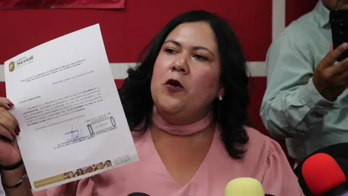 Senadora León acusa guerra sucia por toma de casetas