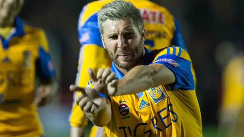 Mundo del futbol hace homenaje al Día de Goku
