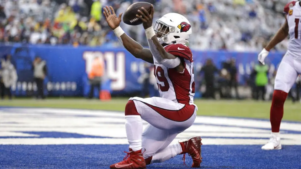Chase Edmonds comandó el 'vuelo' de Cardinals sobre Giants