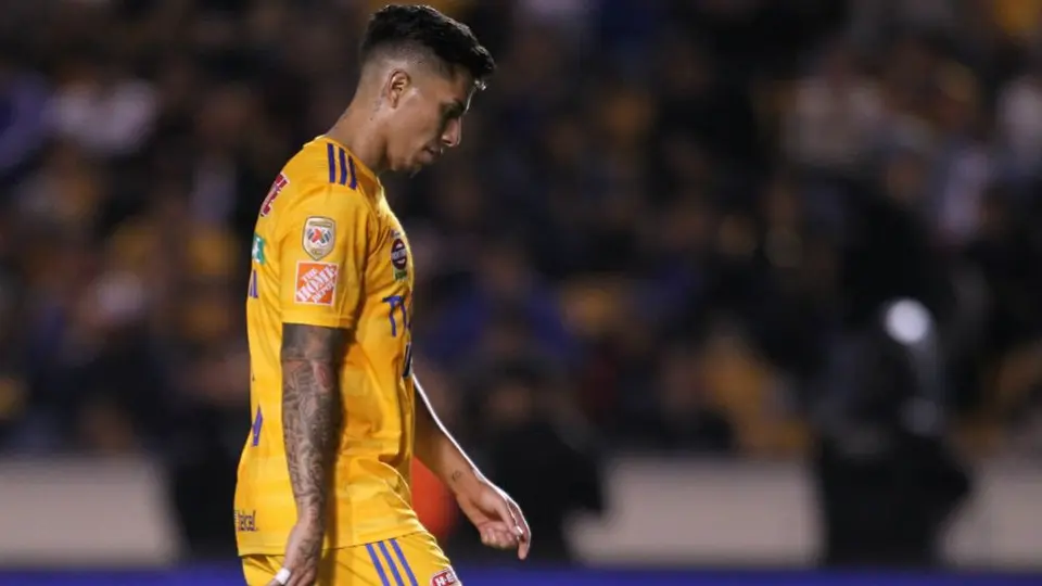 Carlos Salcedo no fue convocado por Tuca Ferretti para el debut de Tigres en el Clausura 2020