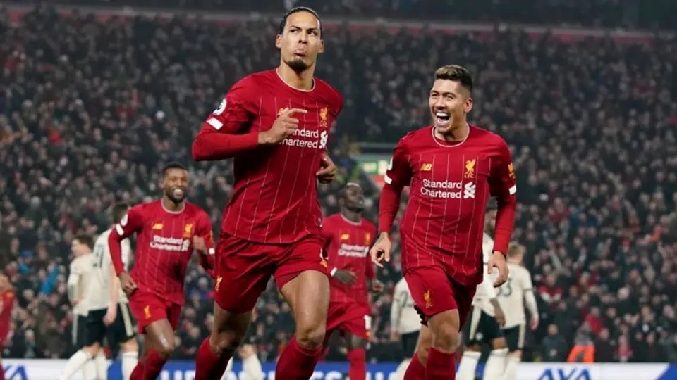 Jugadores de la Premier League se niegan a reducción salarial