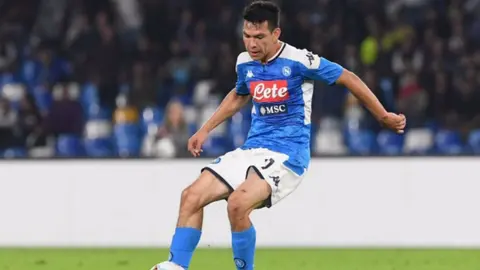 Prensa italiana volvió a reprobar a Chucky Lozano tras juego del Napoli