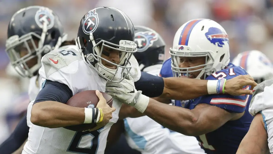 Bills vencen a Tennessee en duelo de defensas