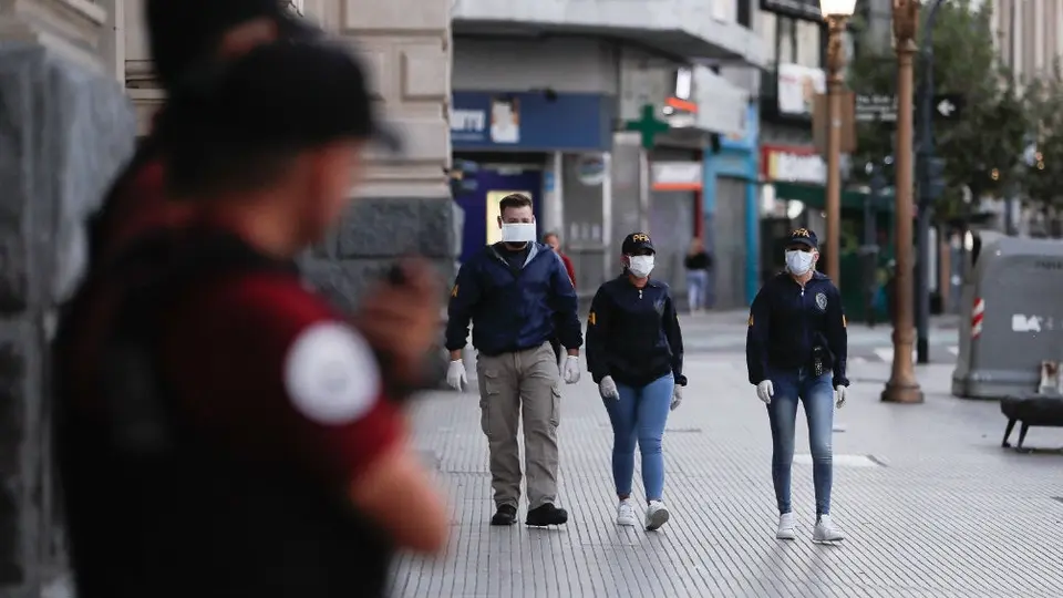 Cuba no recibirá más turistas por coronavirus