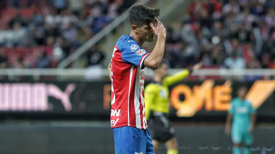 Chivas: Uriel Antuna pidió perdón a la afición tras sus fallas vs Cruz Azul