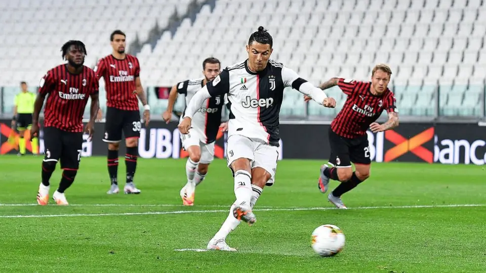 Juventus empató con el Milan y se calificó a la Final de Copa en regreso del futbol a Italia
