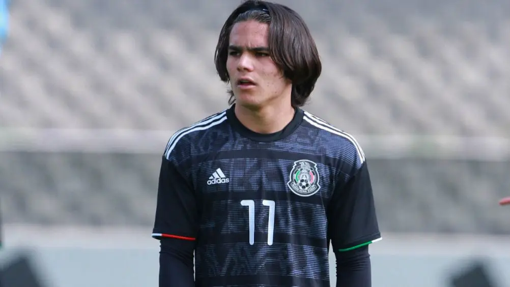 Bruce El-Mesmari, jugador de origen armenio de la Sub 17 | IMAGO7