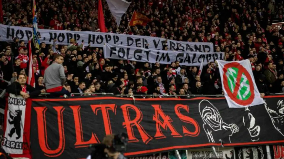 Ultras alemanes amenazaron con interrumpir partidos de la Bundesliga