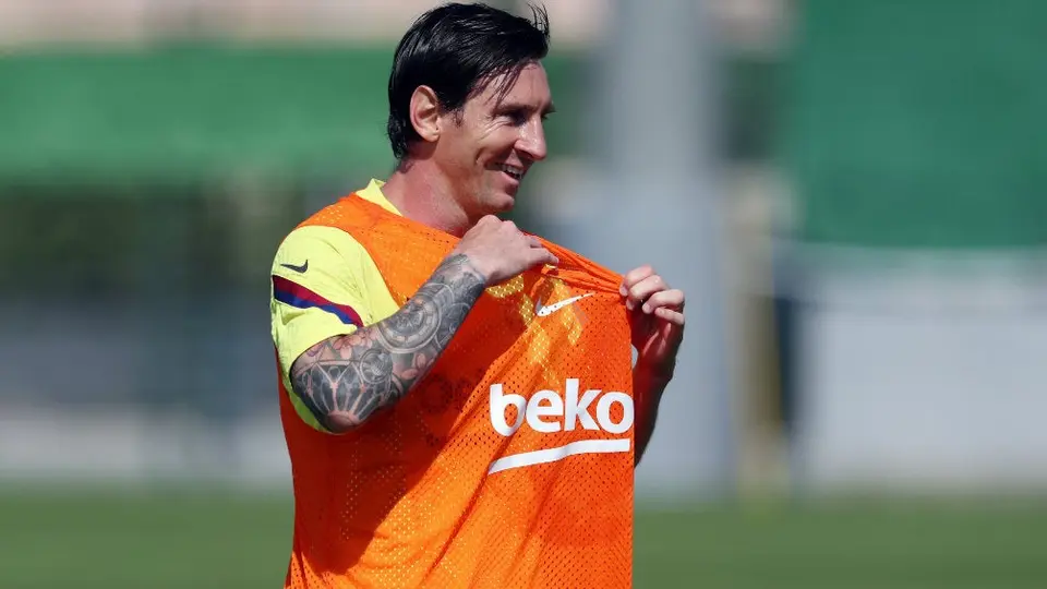 VIDEO: Messi se lució con golazo en entrenamiento del Barcelona