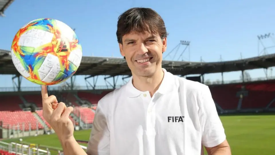 Morientes: "La vuelta del futbol es una gran noticia para la sociedad"