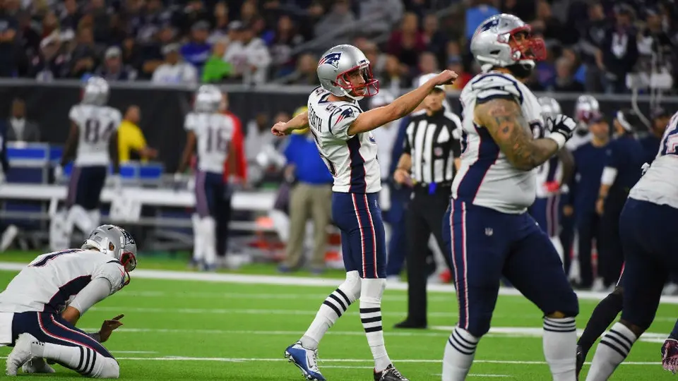 Patriots se quedó sin pateador por cuarta vez en la campaña