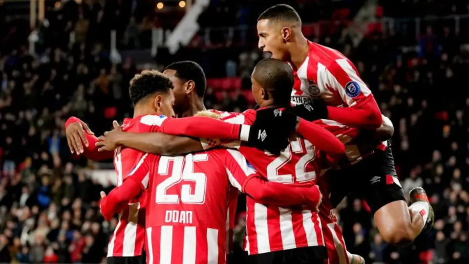 PSV volvió a la senda de la victoria en la goleada al Fortuna Sittard