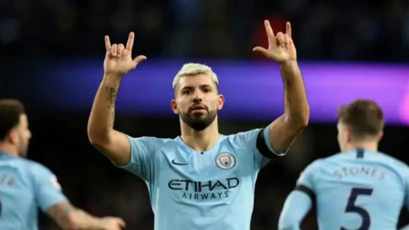 Kun Agüero ayudó económicamente a un enfermo de cáncer durante un stream