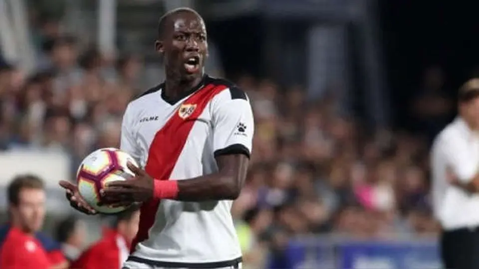 Luis Advíncula desmintió que haya denunciado al Rayo Vallecano