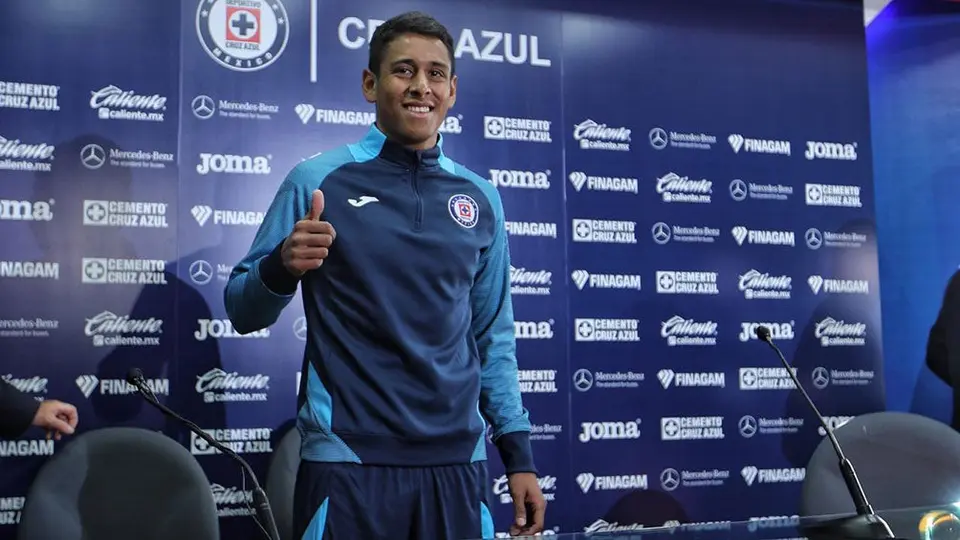 Luis Romo: 'Cruz Azul es un grande necesitado de gente comprometida'