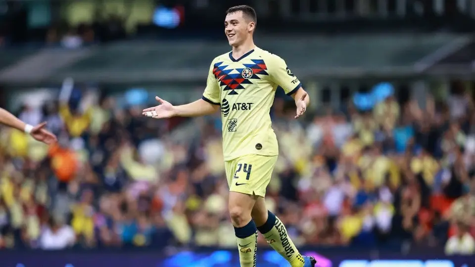Cesilio de los Santos: 'Viñas puede estar a la altura de Suárez o Cavani'
