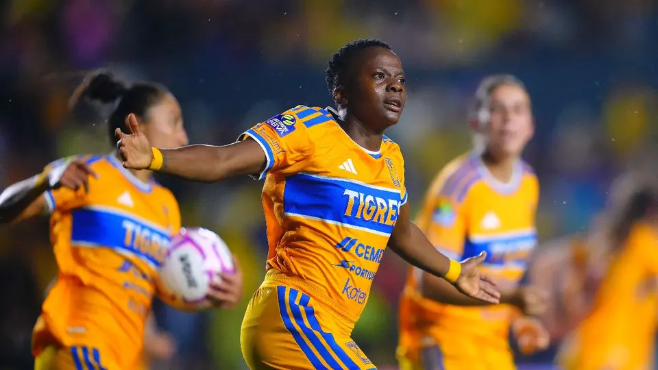 Tigres Femenil rescata el empate ante Rayadas en el Clásico Regio 47