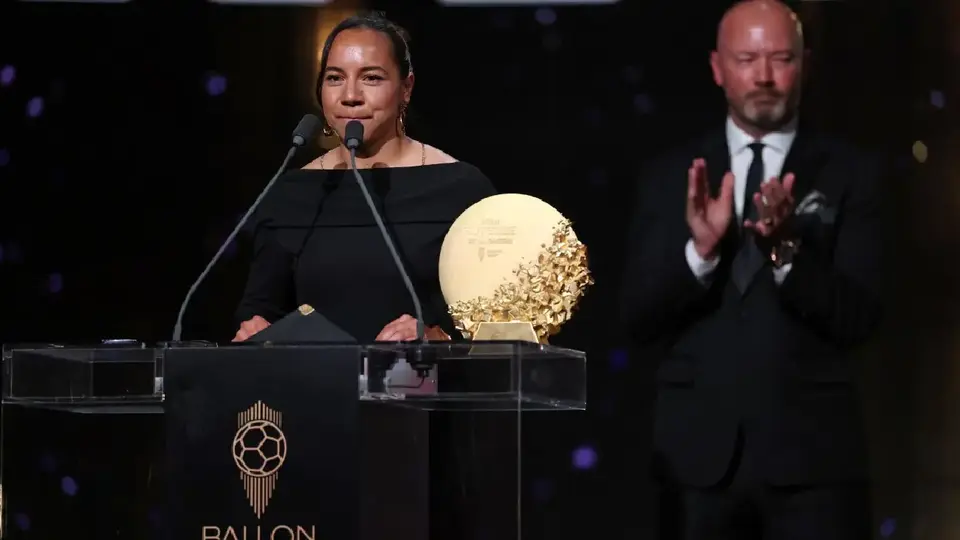 Charlyn Corral gana premio a Mejor Delantera del Mundo; manda mensaje a Scarlett Camberos