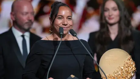 "Llevaba años siendo la goleadora del mundo": La reacción de Charlyn Corral tras su premio en el Balón de Oro