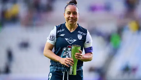 ¿Quién es Charlyn Corral, la mexicana que ganó el premio a la Mejor Delantera del Mundo?