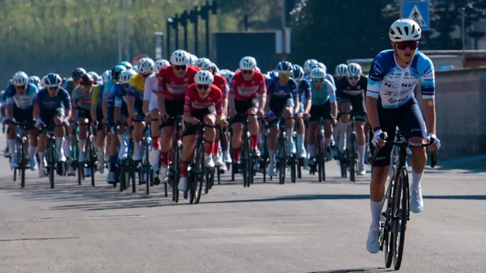José Emilio Rodríguez en plena competencia de ciclismo | emiliordd_
