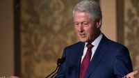 Bill Clinton, expresidente de Estados Unidos, fue hospitalizado en Washington