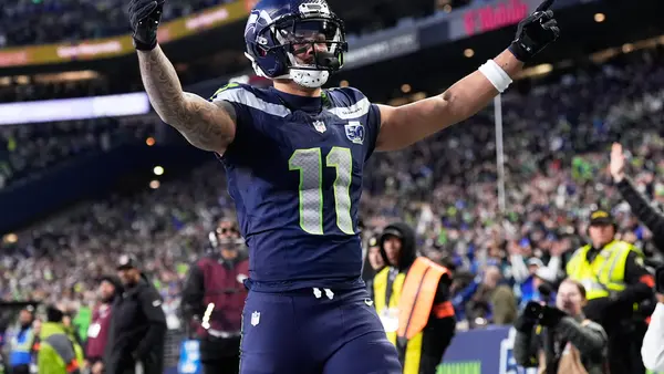 Jaxon Smith-Njigba, receptor abierto de Seahawks, desata euforia por tatuaje de Cowboys