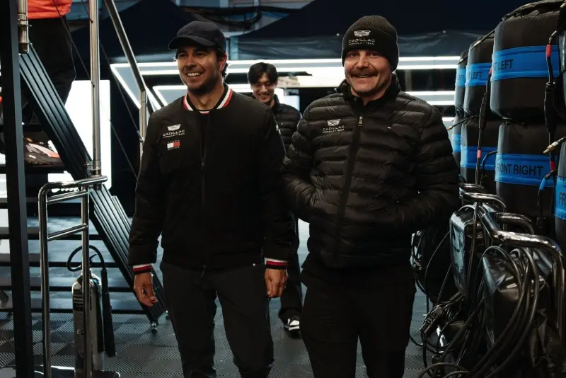 Checo Pérez y Valtteri Bottas comenzaron con las pruebas con Cadillac