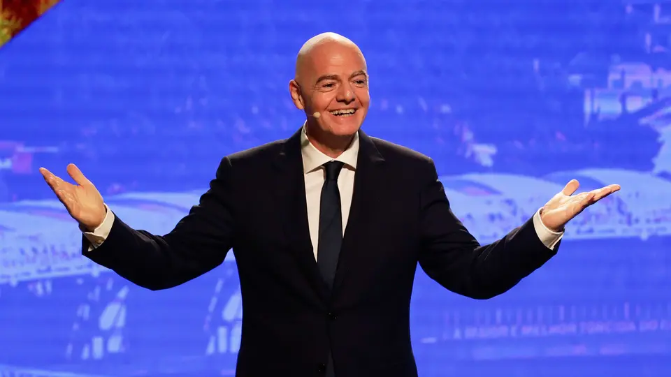 Infantino anunció recientemente el Mundial Femenil en Brasil | AP