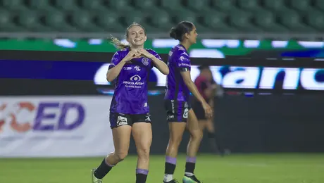 Aficionado hace pedido curioso a jugadora de la Liga MX Femenil