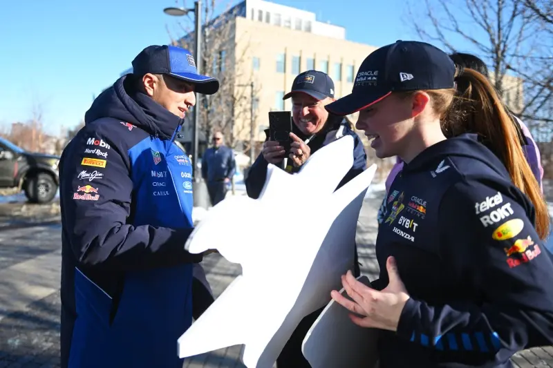 Hadjar ascendió a Red Bull para la Temporada 2026