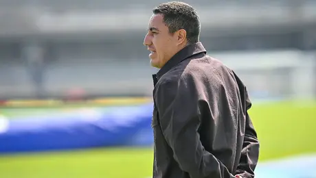 ¿Hubo mano dura? Antonio Sancho revela que pidió precaución a Efraín Juárez por su explosividad