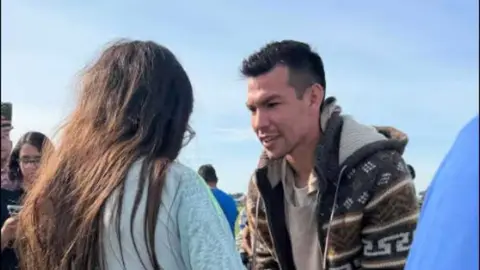 Chucky convivió con los aficionados | CAPTURA