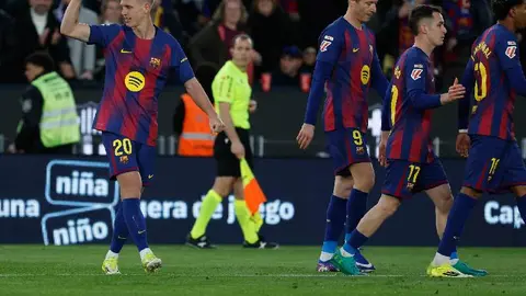 Barcelona en partido con Real Oviedo l AP