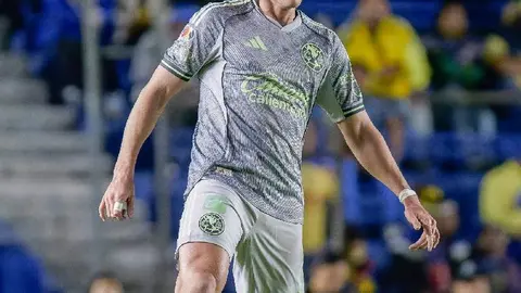 Israel Reyes en duelo ante San Luis l IMAGO7