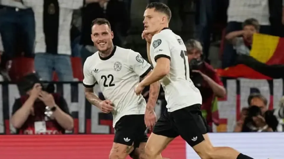 Alemania sufre un nuevo cambio en su escudo previo al arranque de la Copa del Mundo
