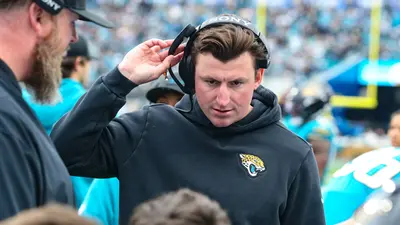 Bills tienen en la mira al coordinador ofensivo de los Jaguars para su puesto de entrenador en jefe