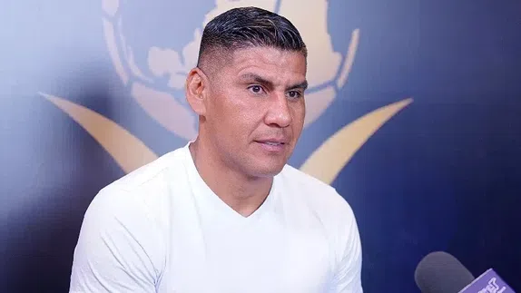 Carlos Salcido se ilusiona con el presente de Chivas: “Están revalidando lo del torneo pasado”