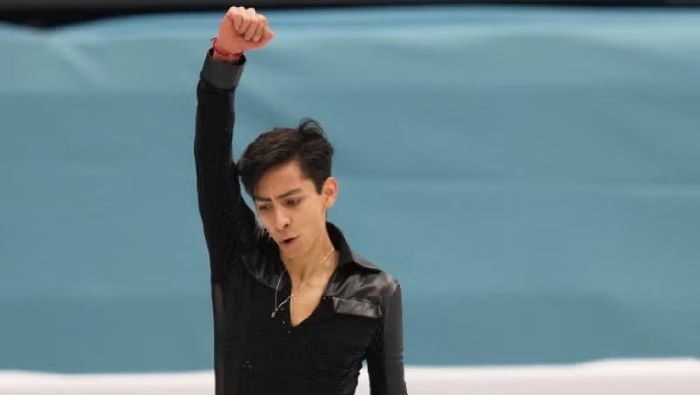 Donovan Carrillo en competencia