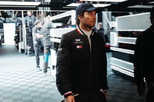 Checo Pérez durante la pretemporada de Cadillac en Barcelona | X: @SChecoPerez