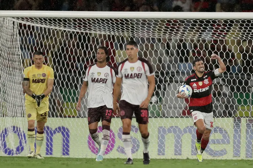 Arrascaeta marcó el primer gol de Flamengo que empató el marcador de la Vuelta | AP